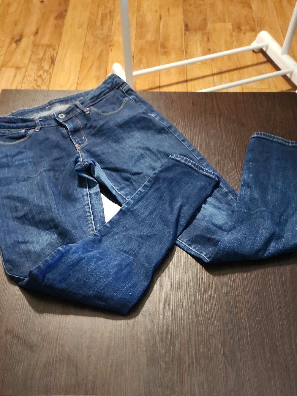 Levi's Navy Blue Denim Jeans with Contrast Stitching